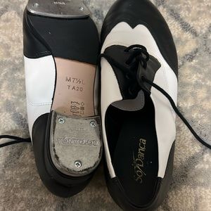 Oxford Tap shoes. Like new, barely worn!